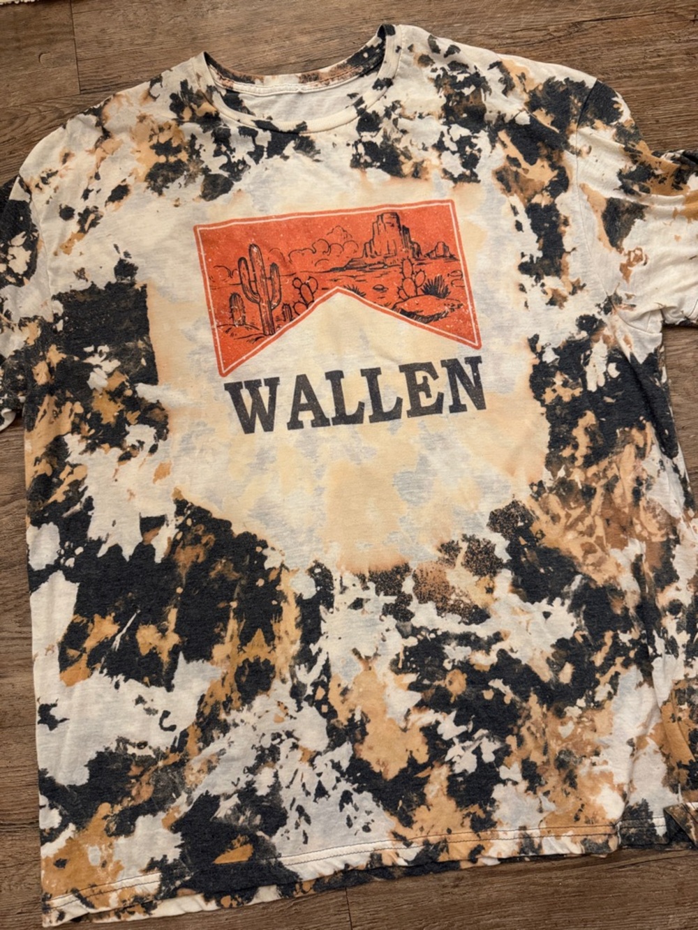 Wallen Women's Bleach-Dye Short Sleeve Tee - Black & Cream with Orange Graphic